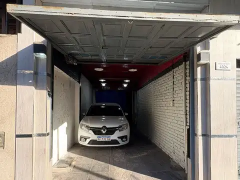 VENTA CASA 5 AMBIENTES Y COMERCIO VILLA LUZURIAGA