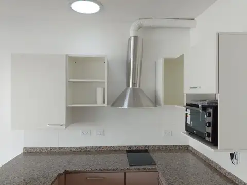 Departamento en Alquiler en Parque Chas, $ 900.000