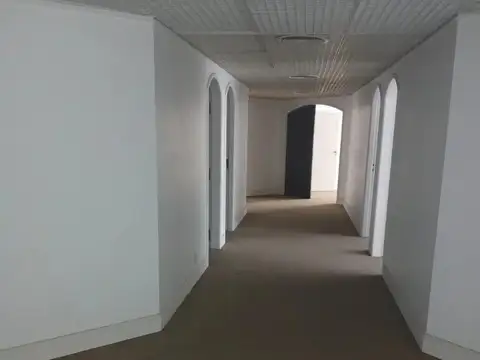 Oficina 3 ambientes con 3 baños