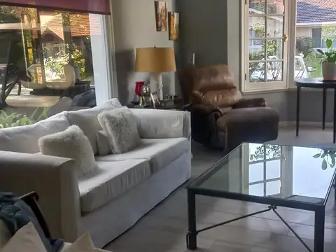 Casa en venta en  Los Lagartos Pilar