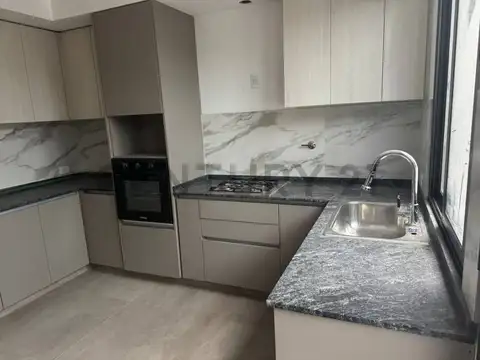 Casa en Venta en Mendoza, USD 300.000