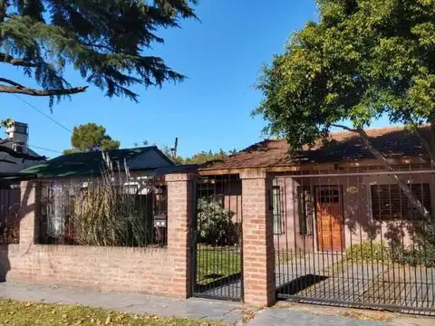 Venta Casa de 3 ambiente con Patio