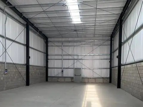 Depósito en Alquiler de 410 m2 en Benavidez