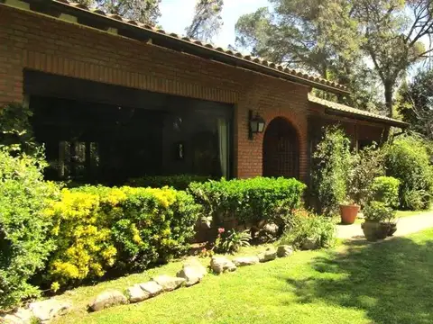 José Hernandez 2100