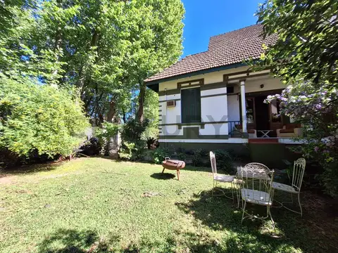 Casa 7 ambientes con 3 baños