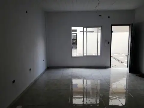 Departamento en Venta en Villa Luzuriaga, USD 55.000