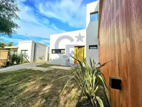 VENTA CASA 5 AMB PILETA SANTA ELENA PILAR DEL ESTE