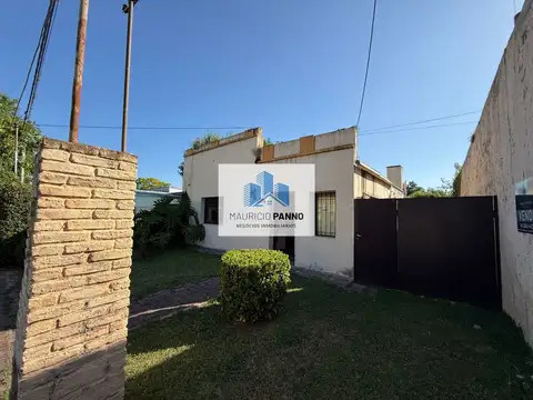 Casa en venta c/ cochera en Capitán Sarmiento