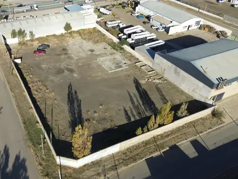 Terreno en Alquiler 50  mts Fondo