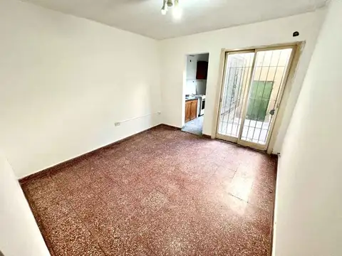 VENTA PH 2 AMBIENTES CON PATIO - MARTÍN CORONADO