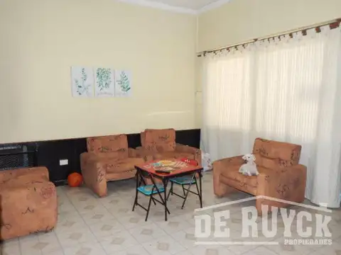 Casa en Venta en Quilmes Oeste, USD 120.000