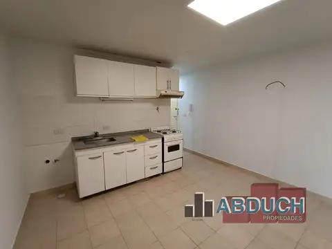 Departamento en Alquiler en Villa Ballester, $ 450.000