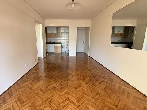 Departamento en Alquiler en Chacarita, $ 750.000