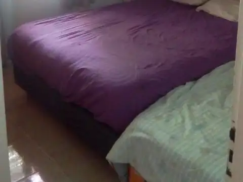 VENDE  Casa, tres dormitorios, Barrio Santa Florentina