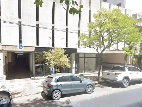 Cochera Cubierta FIJA. CENTRO.