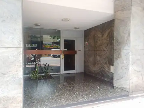 Av. Juan de Garay  al 1200