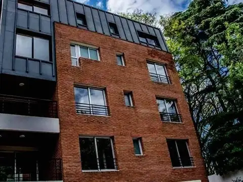 Exclusivo departamento en alquiler - C/cochera y baulera