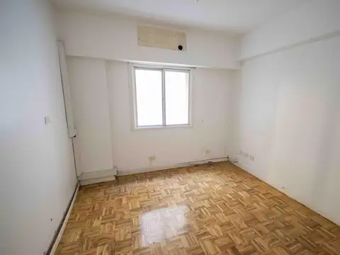Oficina de 5 ambientes en venta en Vicente Lopez (Ideal consultorio)