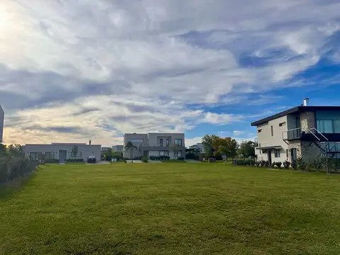 Terreno en Venta 28  mts Frente