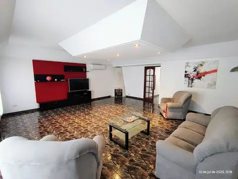 Casa 6 ambientes con 3 baños