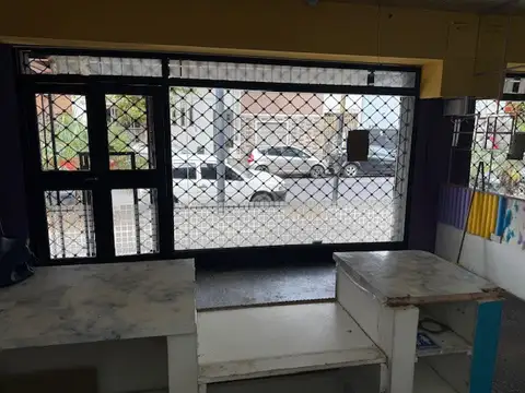 Local en Alquiler en Villa Urquiza, $ 1.500.000