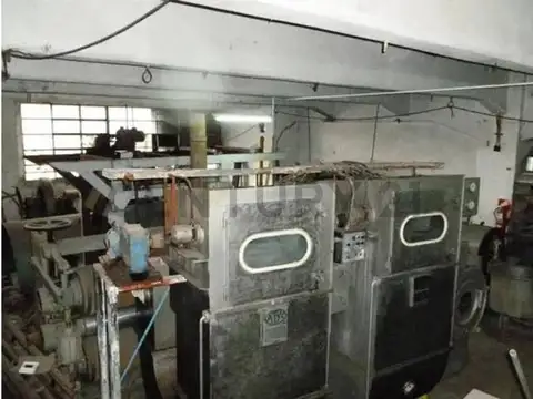 Galpon en Alquiler 63  mts Frente