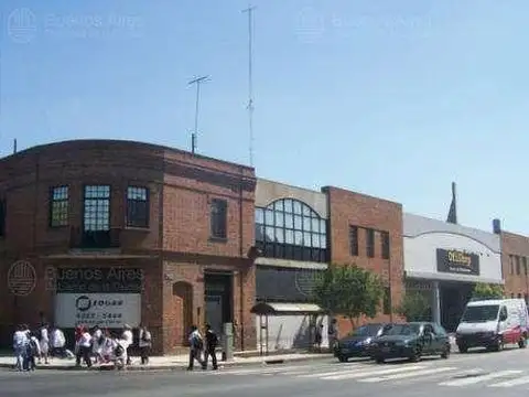 Galpon en Venta 70  mts Fondo