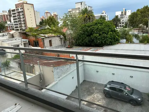 Departamento de 2 ambientes  con cochera en Quilmes Centro