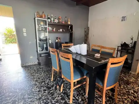 Casa en venta - 2 Dormitorios 1 Baño - Mercedes