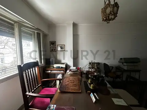 14 Entre 47 y 48 700, Piso 0