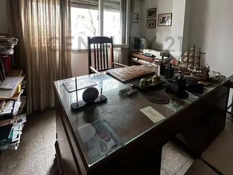 Oficina en Venta 25 años