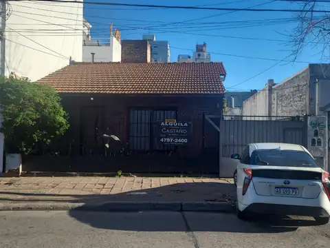 Excelente propiedad en punto estratégico de movilidad. Lote de 538m2 Oficinas de 60m cub. libres 479