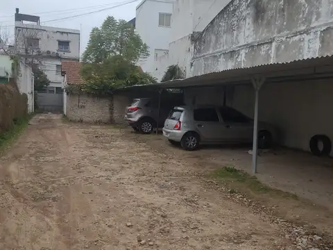 Excelente propiedad en punto estratégico de movilidad. Lote de 538m2 Oficinas de 60m cub. libres 479