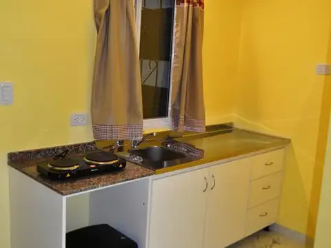 SIN EXPENSAS - TODO PLANTA BAJA - PARA PERSONA SOLA - EXCELENTE UBICACION