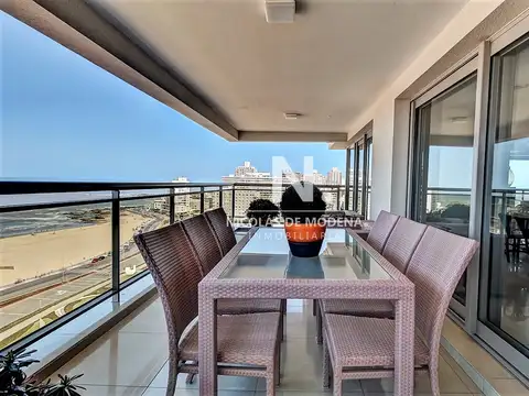 Departamento en Venta de 4 dormitorios