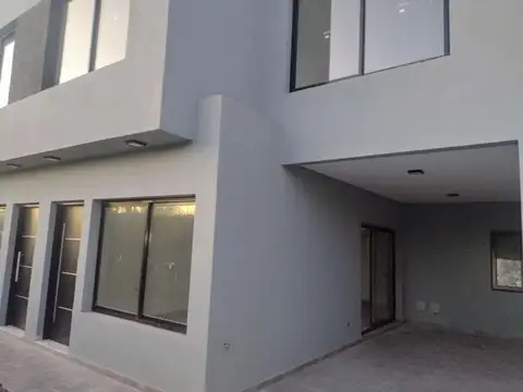 Depto Tipo Casa en Venta en Ituzaingo Norte, USD 125.000