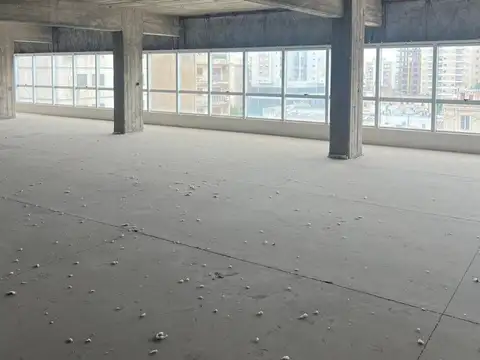 Oficina Monoambiente con 4 baños