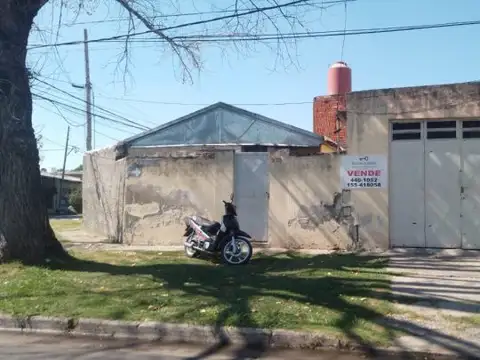 Casa + Deposito - Gutierrez y Callao