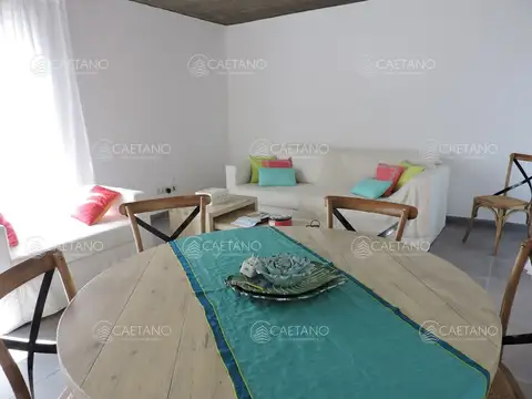 Venta casa 3 dormitorios. Manantiales.