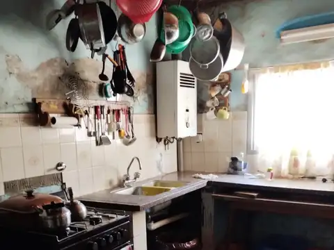 Casa 5 ambientes con 3 baños