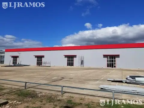 Galpon en Alquiler en Zarate, USD 4