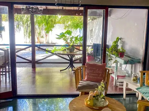 Casa en venta con patio,Pileta, Galería y Terraza