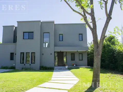 Casa en venta en Los Sauces