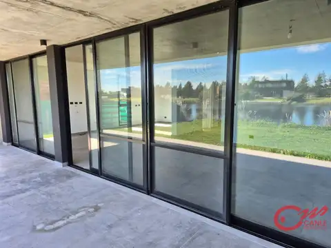 EL NAUDIR,CASA A LA 100