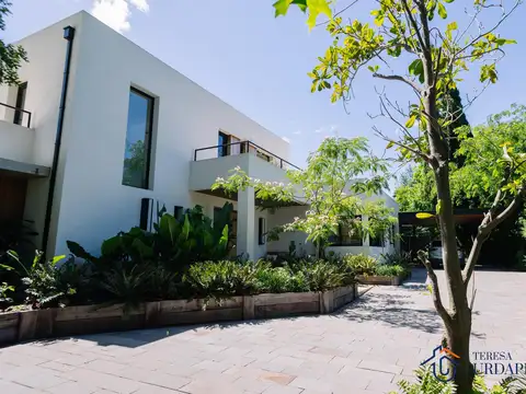 Casa en Venta en Altos Del Pilar, USD 1