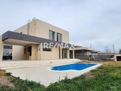 Casa en Venta 1 año