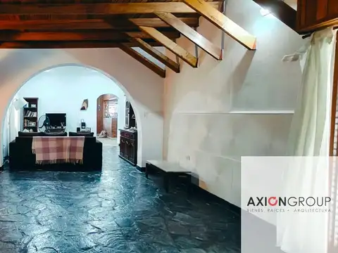 53 E/ 28 y 29-Casa en venta de 3 dormitorios Zona Hospital Italiano