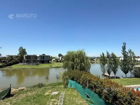 Casa en Venta al Oeste