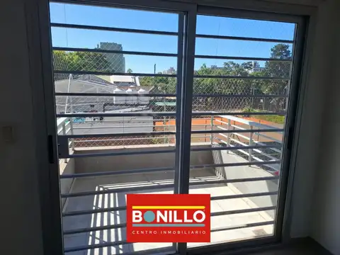 Departamento en Alquiler en Villa Pueyrredon, $ 490.000