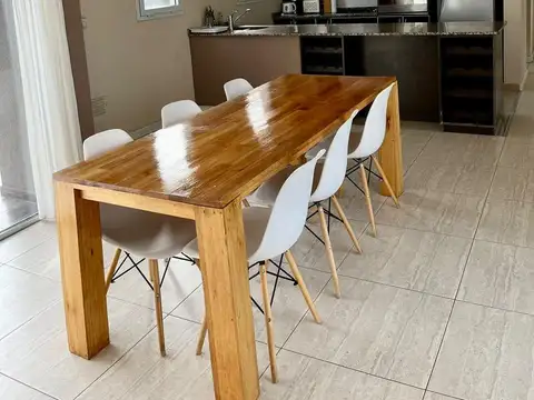 Casa en Venta en El Cantón - Barrio Golf, USD 242.000